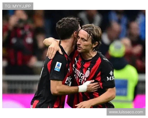 AC米兰复兴遇阻：表面强势难掩实际瓶颈，争四形势面临考验