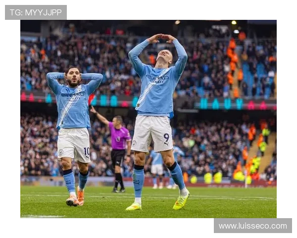 曼城多线作战压力加剧,频繁轮换致球队稳定性承压 曼城多线作战压力加剧,频繁轮换致球队稳定性承压